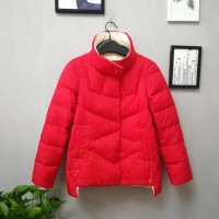 高價回收積壓庫存，尾貨，如服飾，包包，鞋子，帽子生活用品等